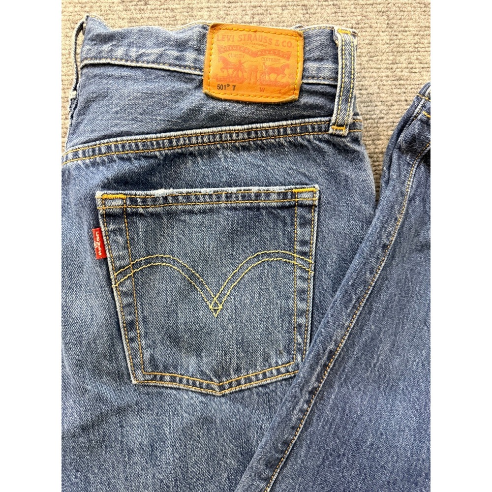 Vintage Levi's 501 T Womens Tapered Jeans 26x28 Medium Wash Distressed Button Fl - Picture 3 of 16